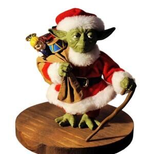 Lucas Film Star Wars Yoda Santa Claus 5" Figurine Christmas Whimsical Decor